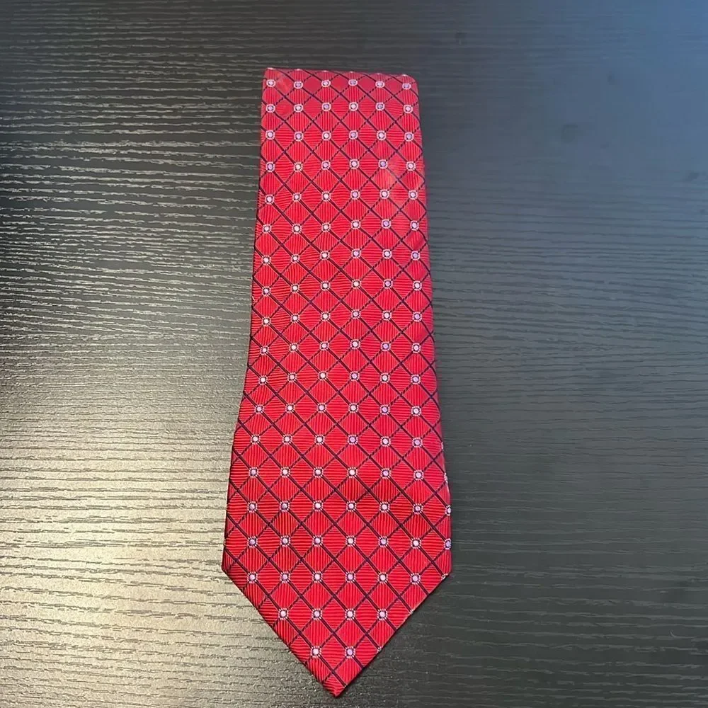 Men's Tasso Elba Red and Blue Diamond Patterned Silk Tie